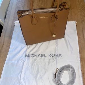 MK khaki purse Brand New!